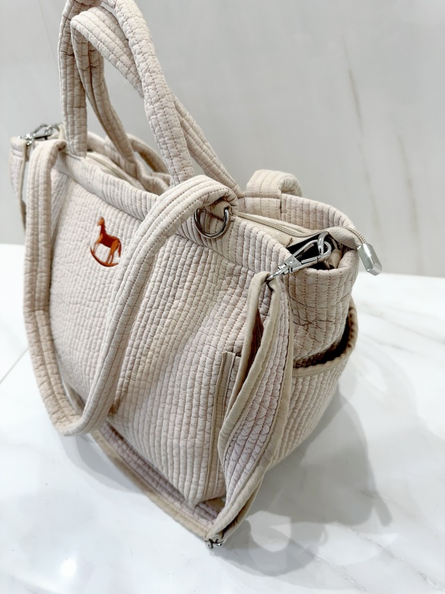バッグ selva secreta Ibul horse TOTE BAG BIG selva secreta】Ibul horse TOTE BAG BIG-size(beige-gold金具)