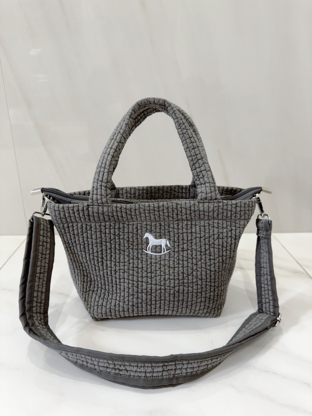 selva secreta】MOM TOTE BAG(white)