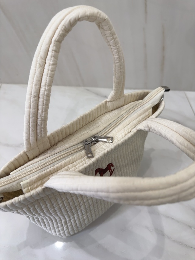 selva secreta】Ibul horse TOTE BAG(white)