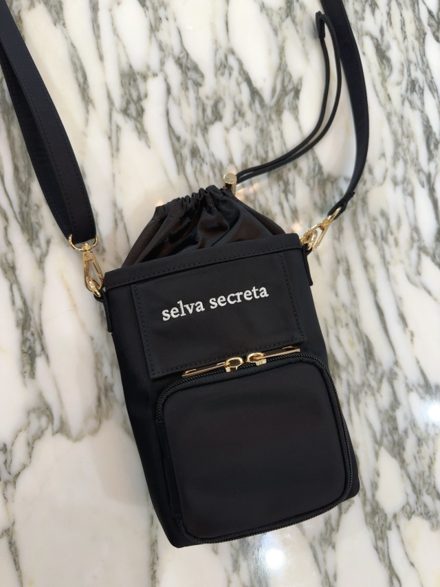 専用です♡ selva secreta PhoneShoulderBAG selva secreta】Phone Shoulder BAG(black×pink)