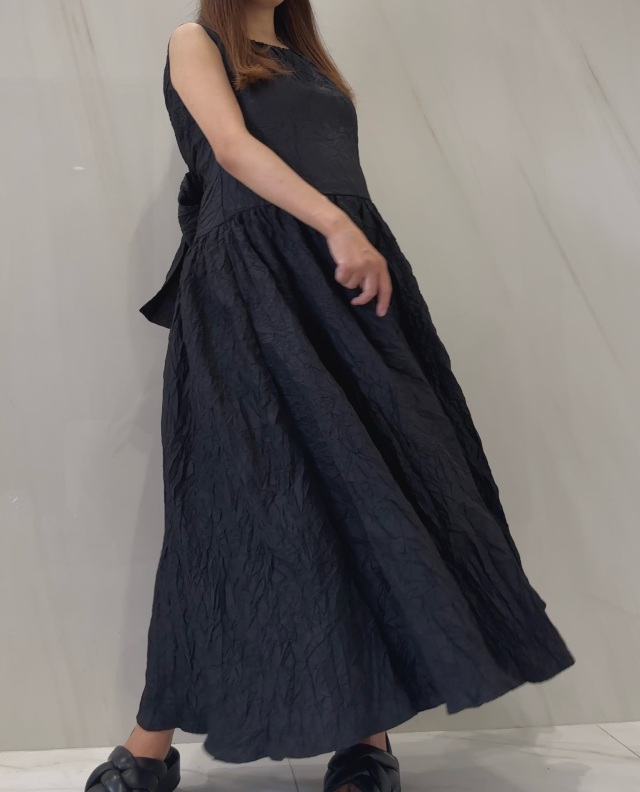 selva secreta】Wrinkled ribbon Dress(gray)