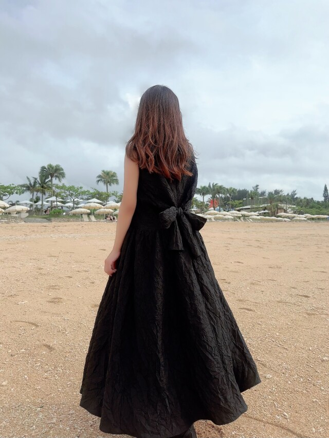 selva secreta】Wrinkled ribbon Dress(black)