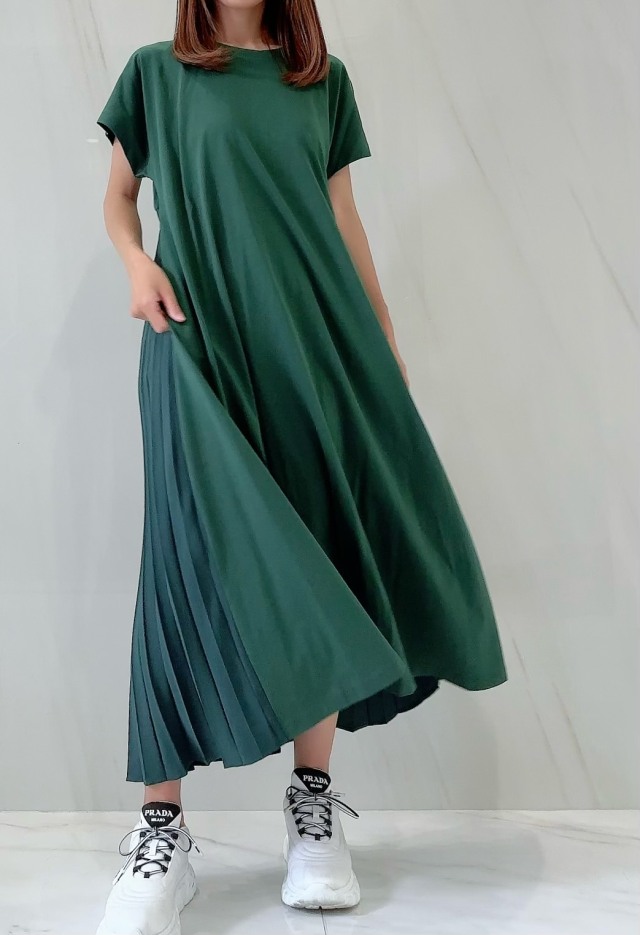 【selva secreta】Pleats Tshirt Pocket one-piece(green)