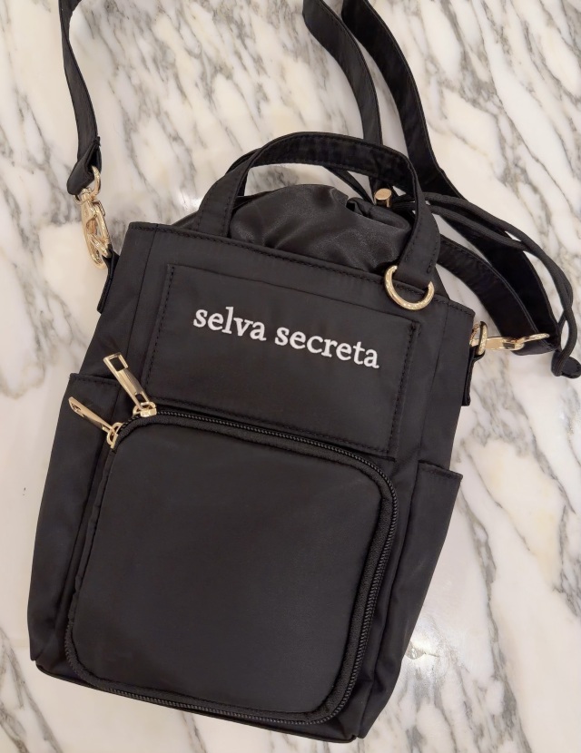 【selva secreta】BIG巾着Phone Shoulder BAG(black×white-logo)