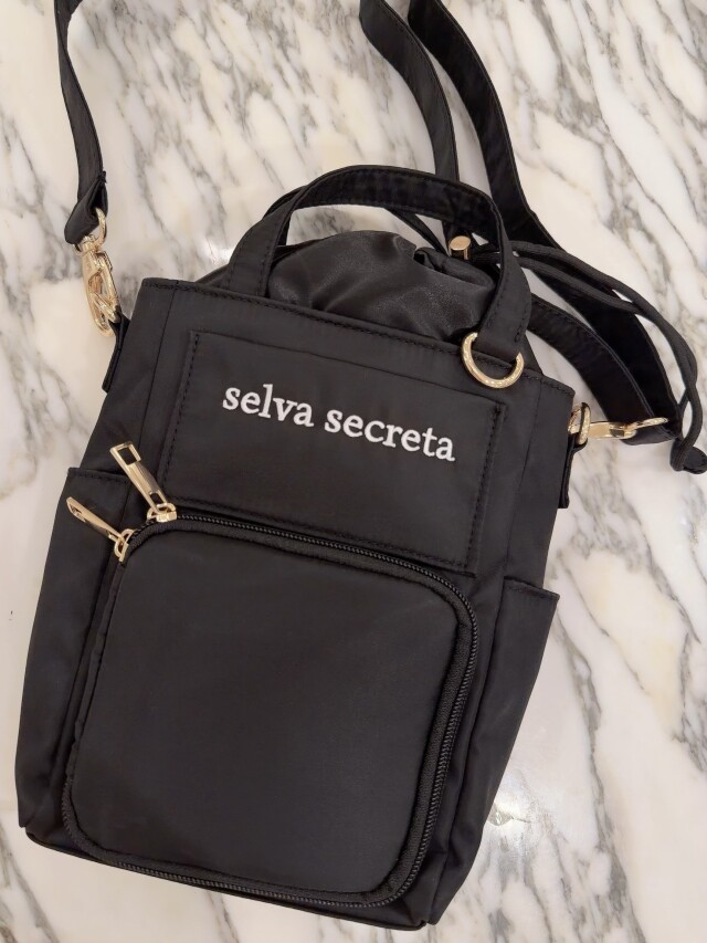 【selva secreta】BIG巾着Phone Shoulder BAG(black×white-logo)
