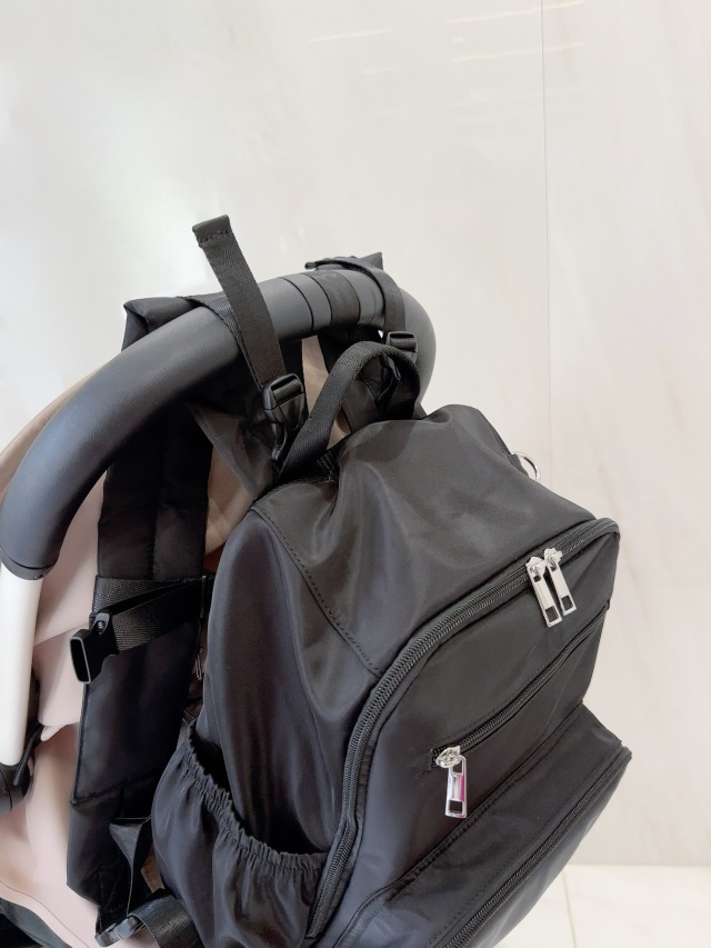 selva secreta】Extend Monogram logo BACKPACK(black logo×inside-pink)