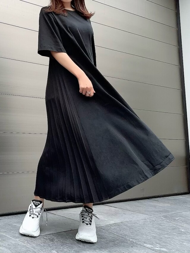 【selva secreta】Pleats Tshirt one-piece half-sleeve(black)