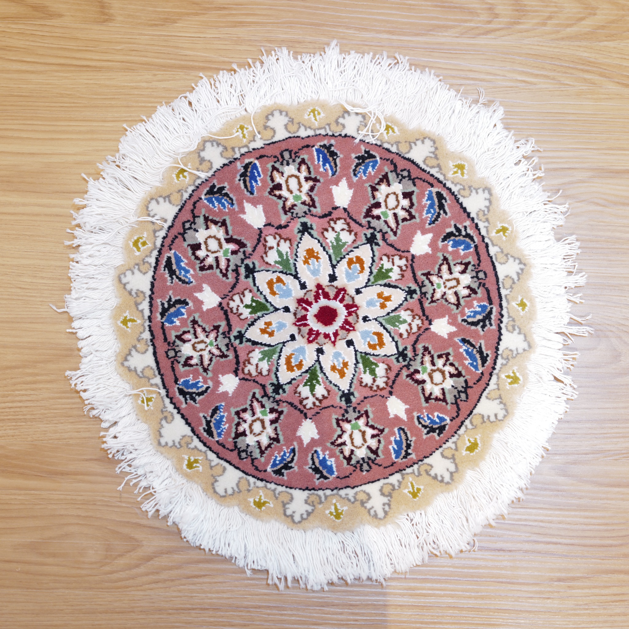 ナイン産 ペルシャ絨毯 円形メダリオンラグ 約45×44cm ウール100% 唐草模様 ピンク系 手織り 高級