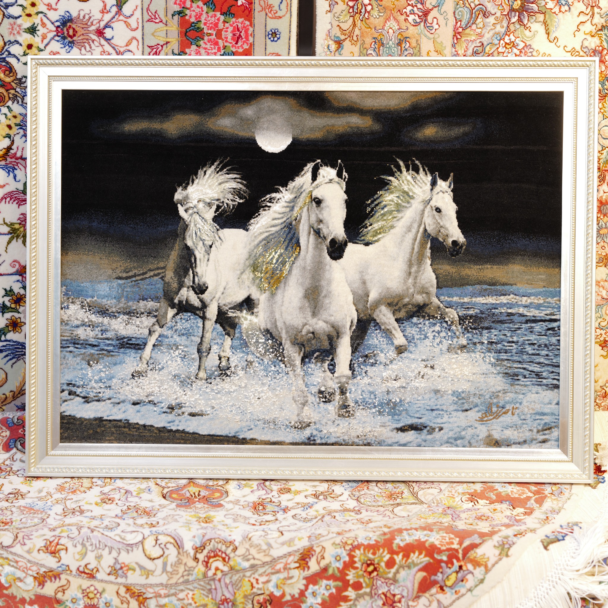 タブリーズ産 ペルシャ絨毯 絵画ラグ 3頭の白馬 約63×88cm ウール×シルク タブロファルシュ 手織り