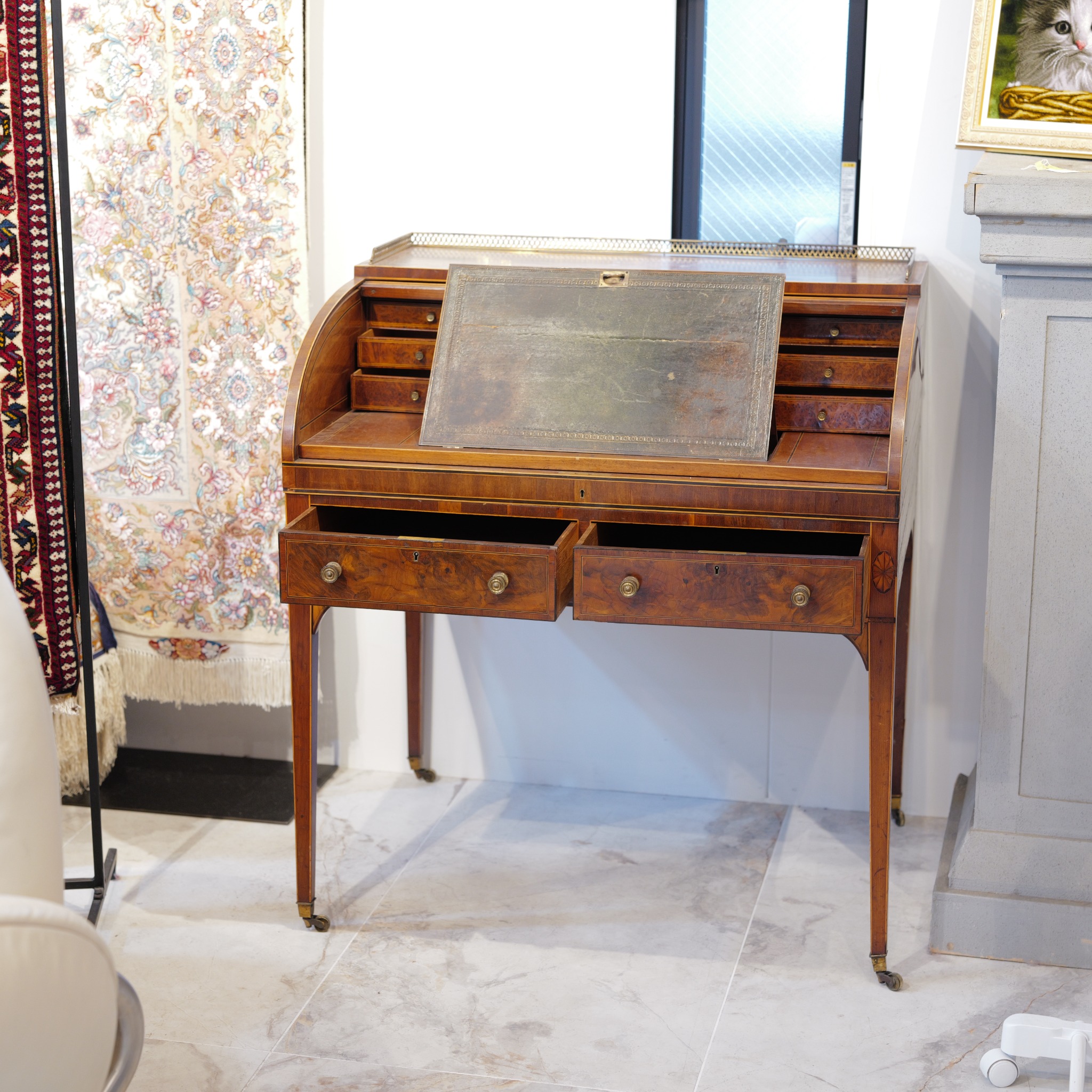 英国アンティーク ロールトップ シリンダーデスク 19世紀後半 銘銘 Chubb/チャブ社製 マホガニー象嵌装飾 ライティングビューロー 英国家具