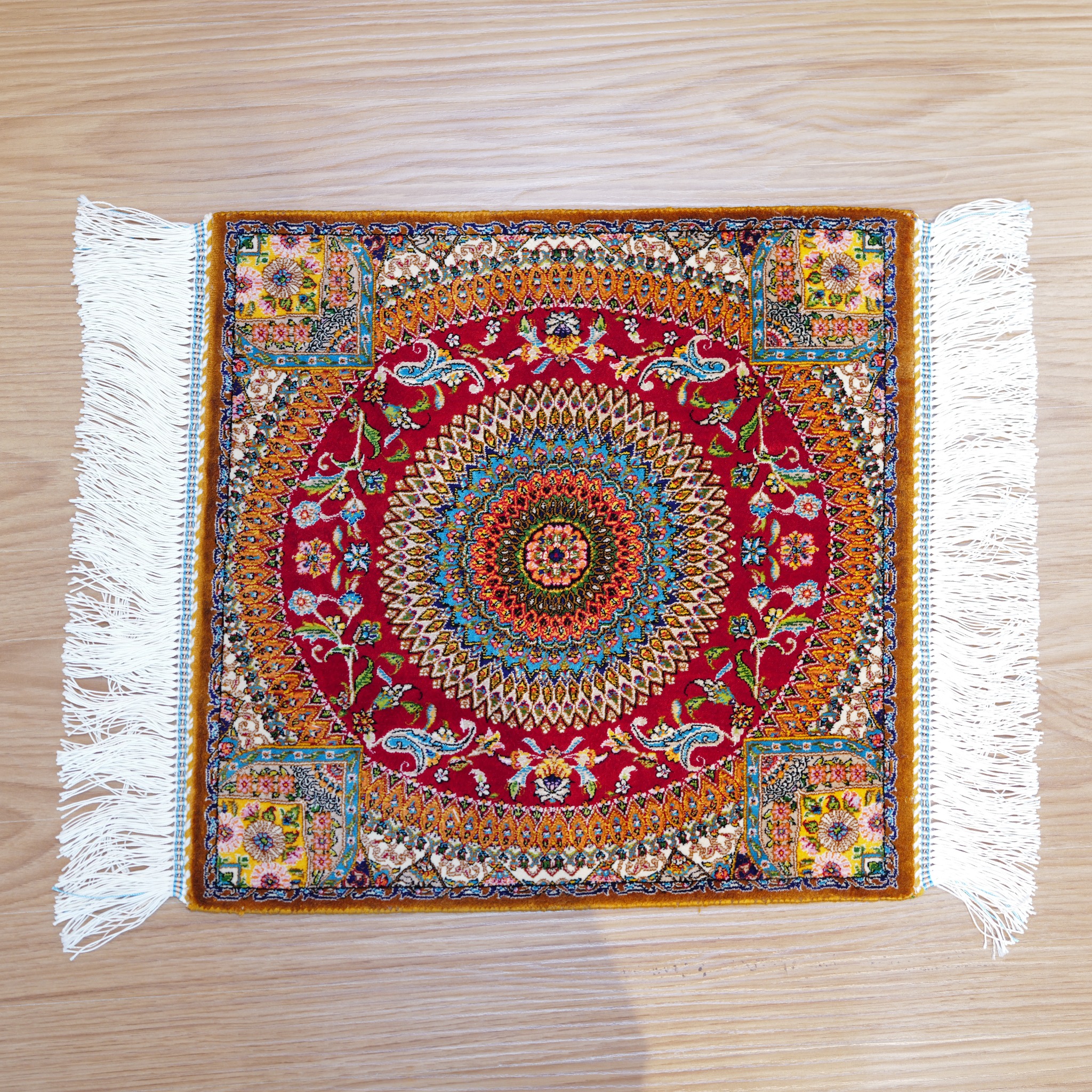 イラン製 ペルシャ絨毯風 ミニラグ 40×40cm モダール100% メダリオン柄 機械織り ラチャク トランジ 高級インテリア チェアマット タペストリー