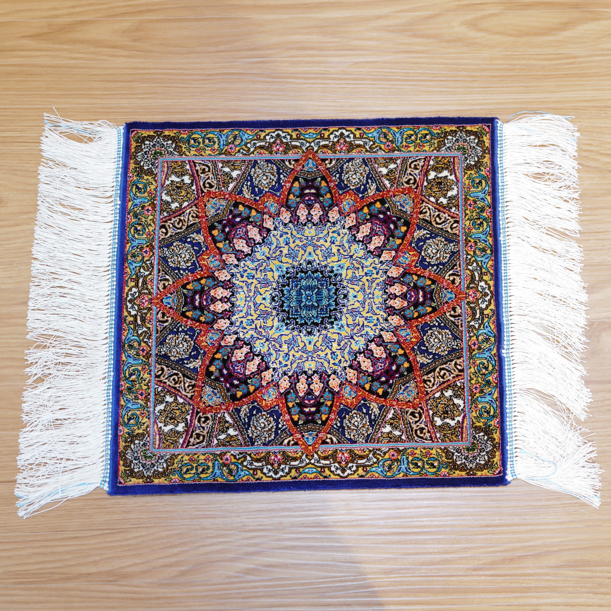 イラン製 ペルシャ絨毯風 ミニラグ 40×40cm モダール100% トランジ柄 メダリオン クム風 高級インテリア チェアマット タペストリー