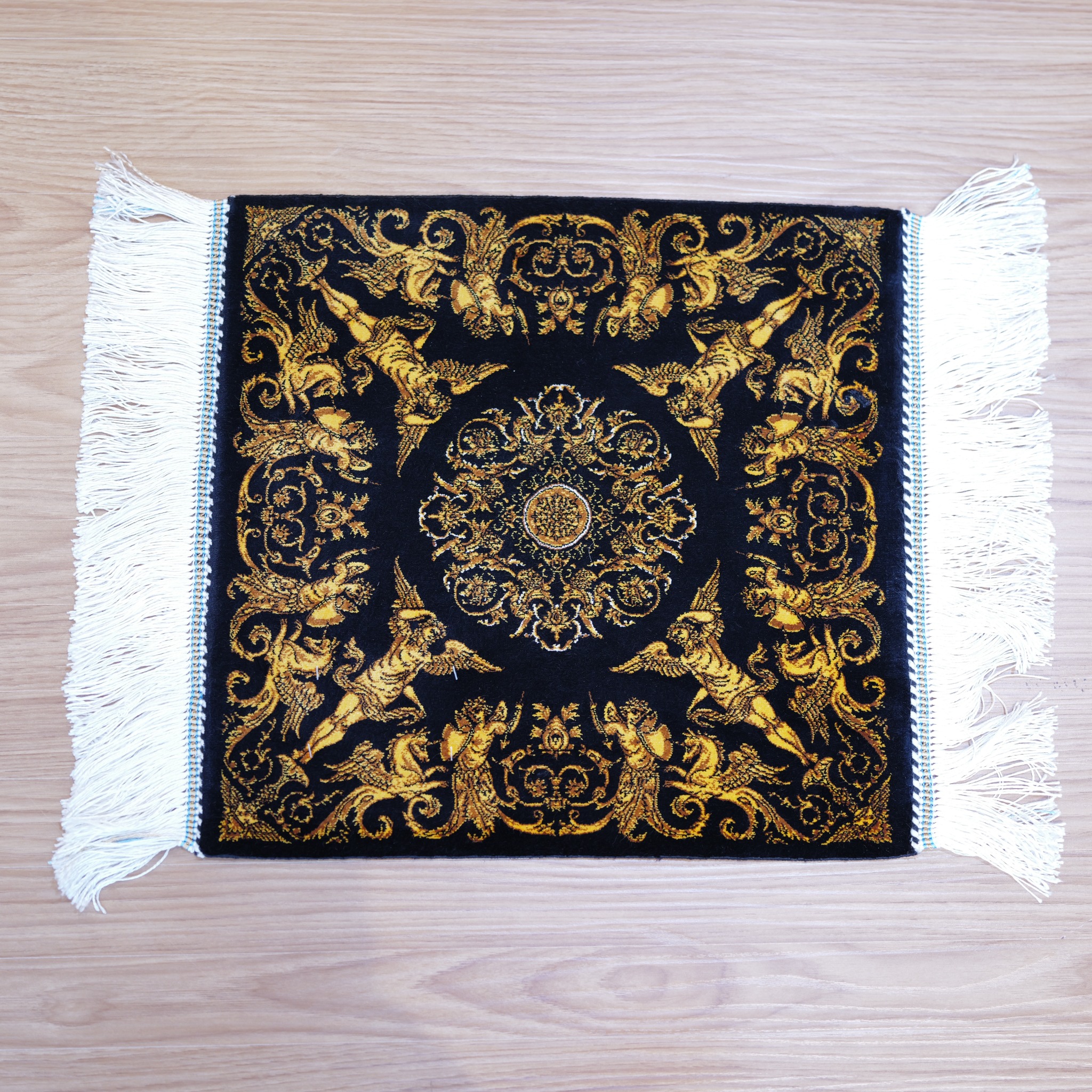 イラン製 ペルシャ絨毯風 ミニラグ 40×40cm モダール100% メダリオン柄 Zohre 天使モチーフ 高級インテリア チェアマット タペストリー