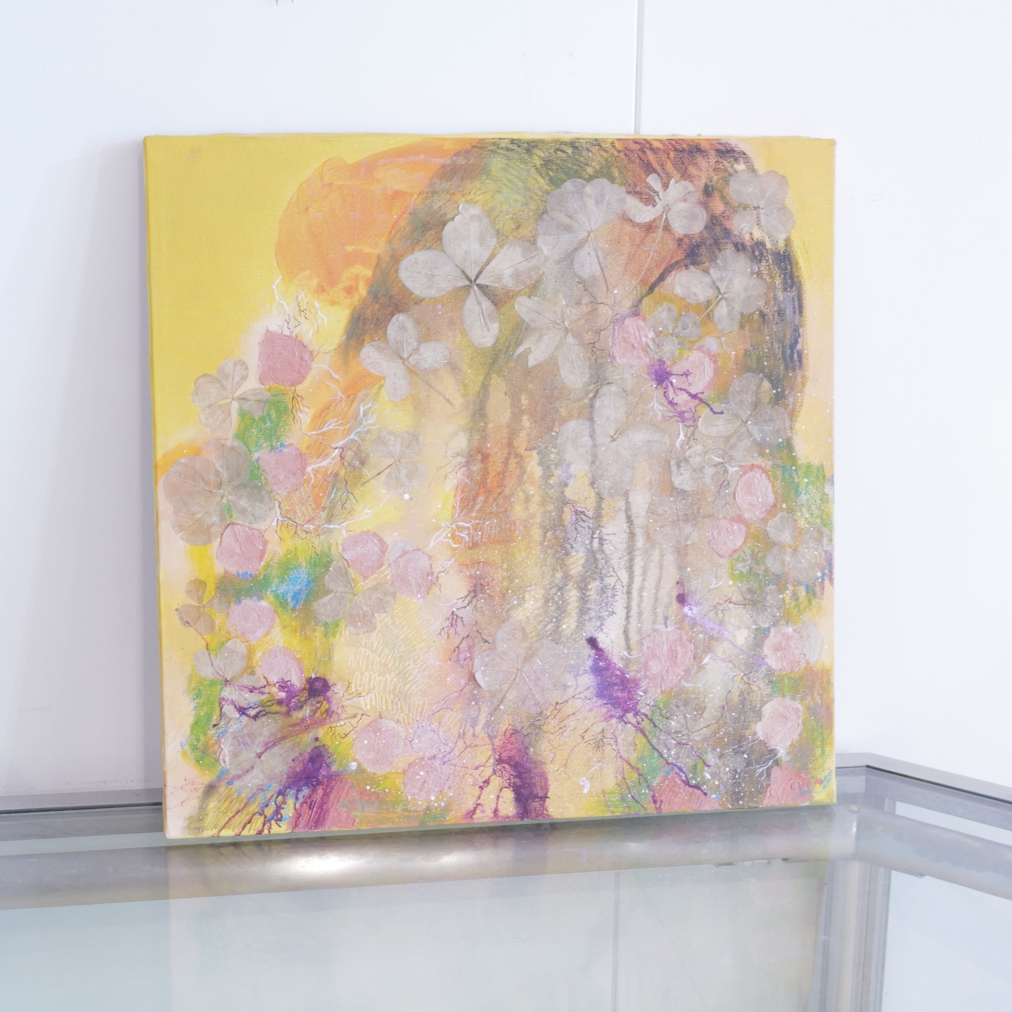ダニエラ・ディ・コスタンツォ Daniela Di Costanzo 絵画 イタリア 現代アート 花 モチーフ 混合技法 キャンバス 抽象画 40cm角 真作保証