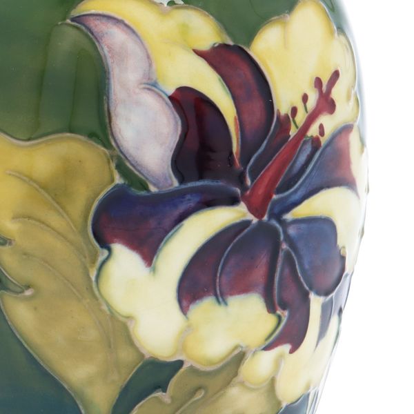Moorcroft ムーアクラフト　花瓶 イギリス 20世紀 セラミック Moorcroft ムーアクラフト フラワー