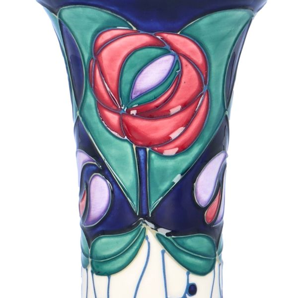 moorcroft イングランド英国王室御用達アールヌーヴォーフラワーベース moorcroft イングランド英国王室御用達アールヌーヴォーフラワー