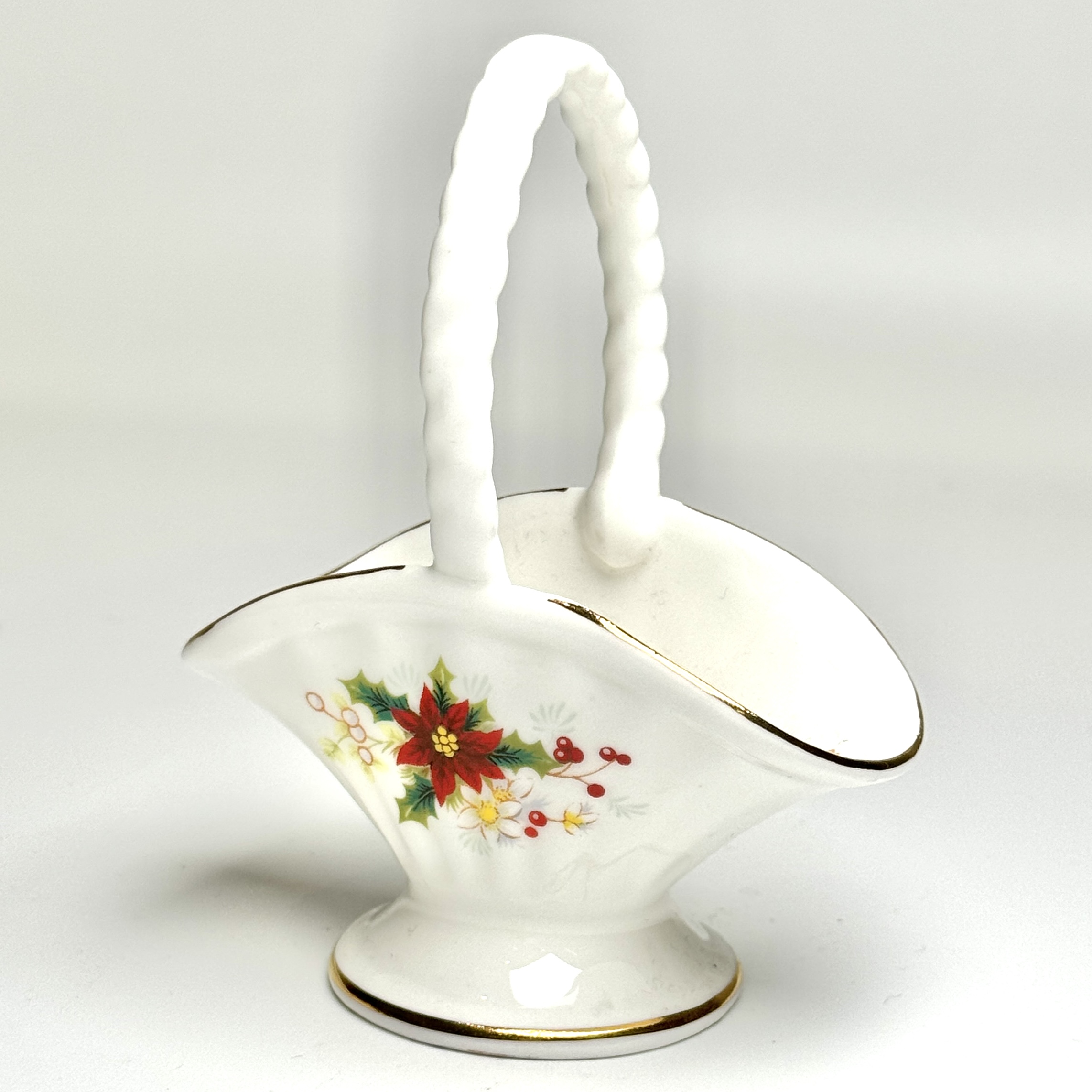   Old Country Roses 陶器小物入れ 2個 Royal Albert Old Country Roses 陶器小物入れ 2個