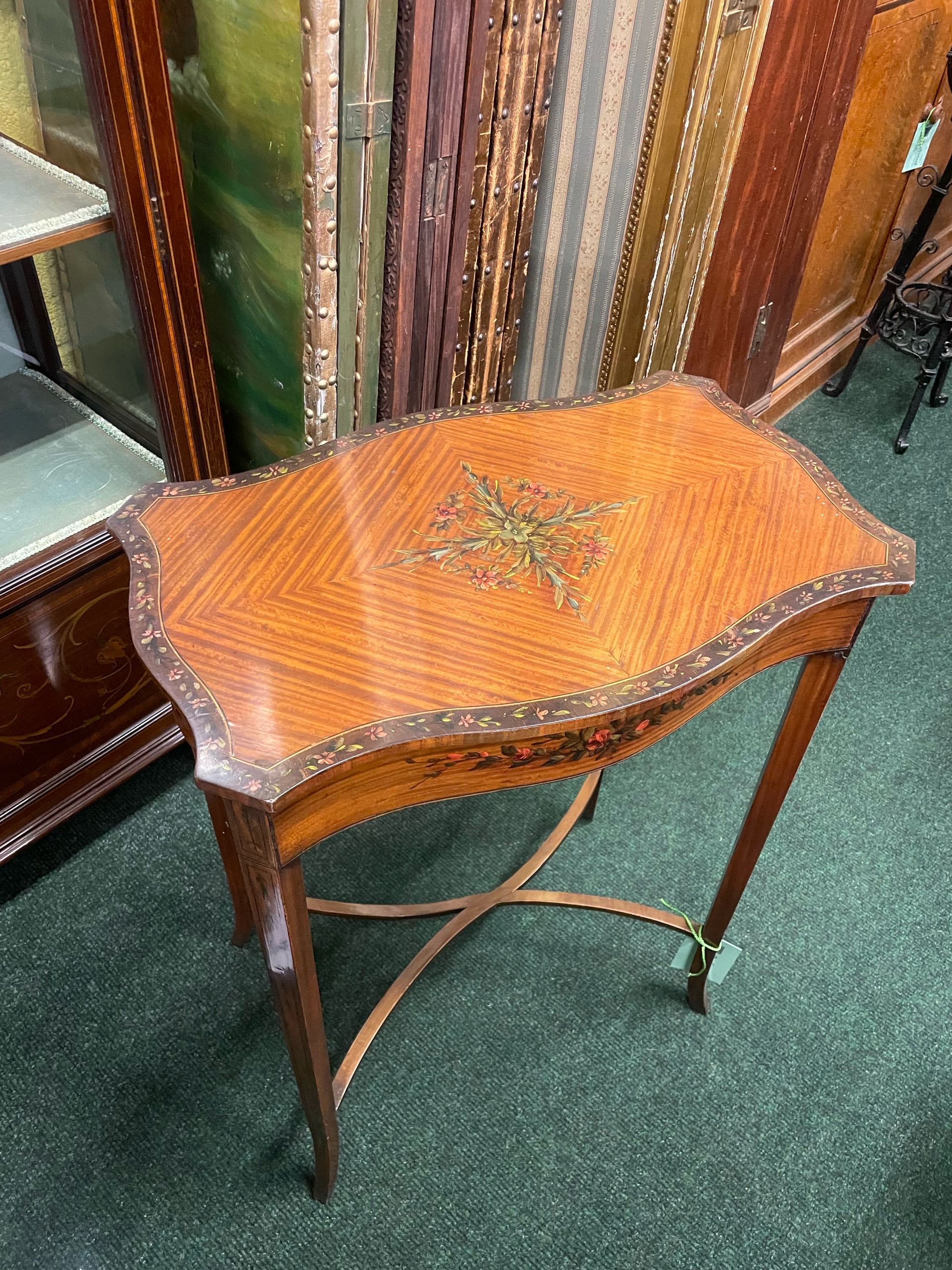 イギリス 1900年代 サテンウッド オケージョナルテーブル ECUKBW0011