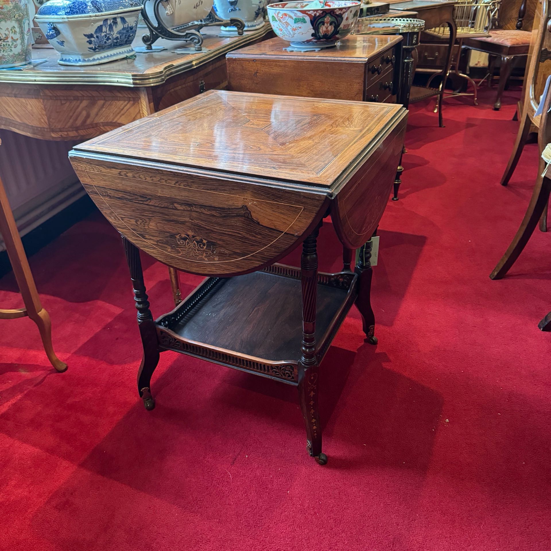 アンティーク品