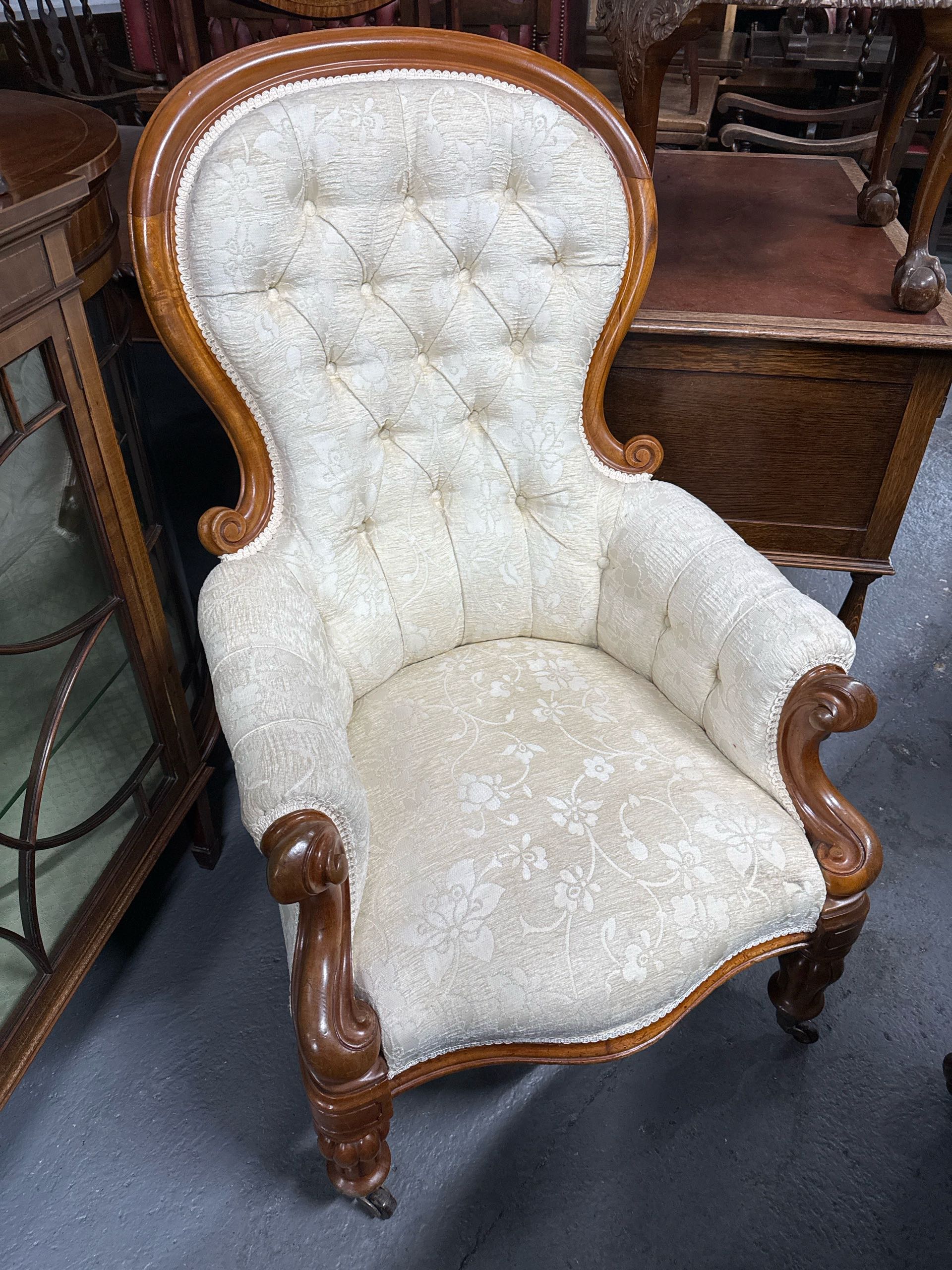 アンティーク品