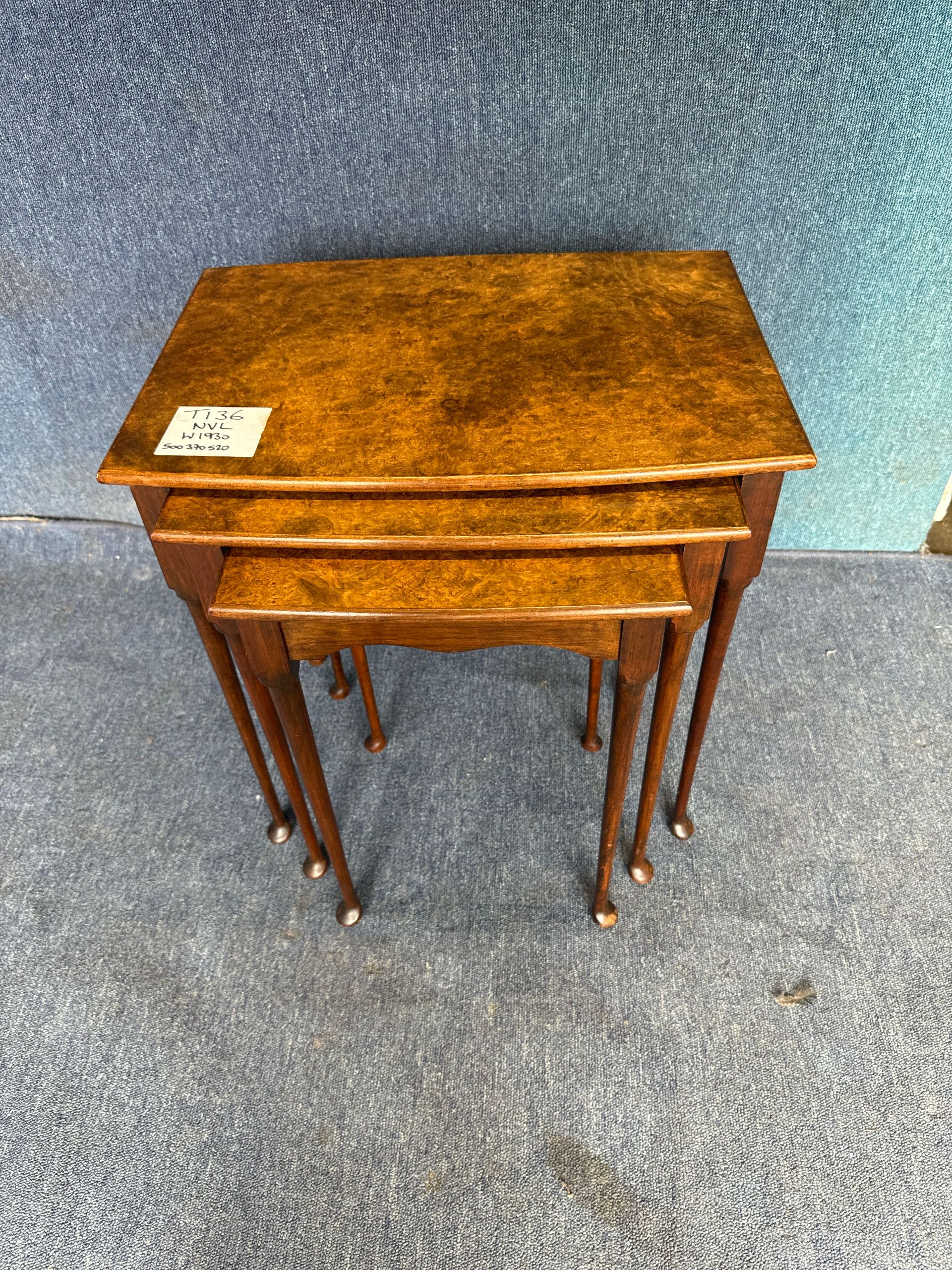 イギリス 1930年代 ウォールナット ネストテーブル