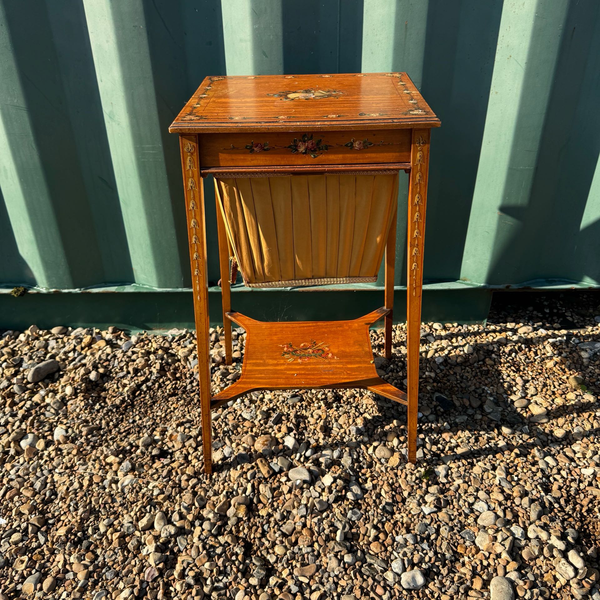 アンティーク品