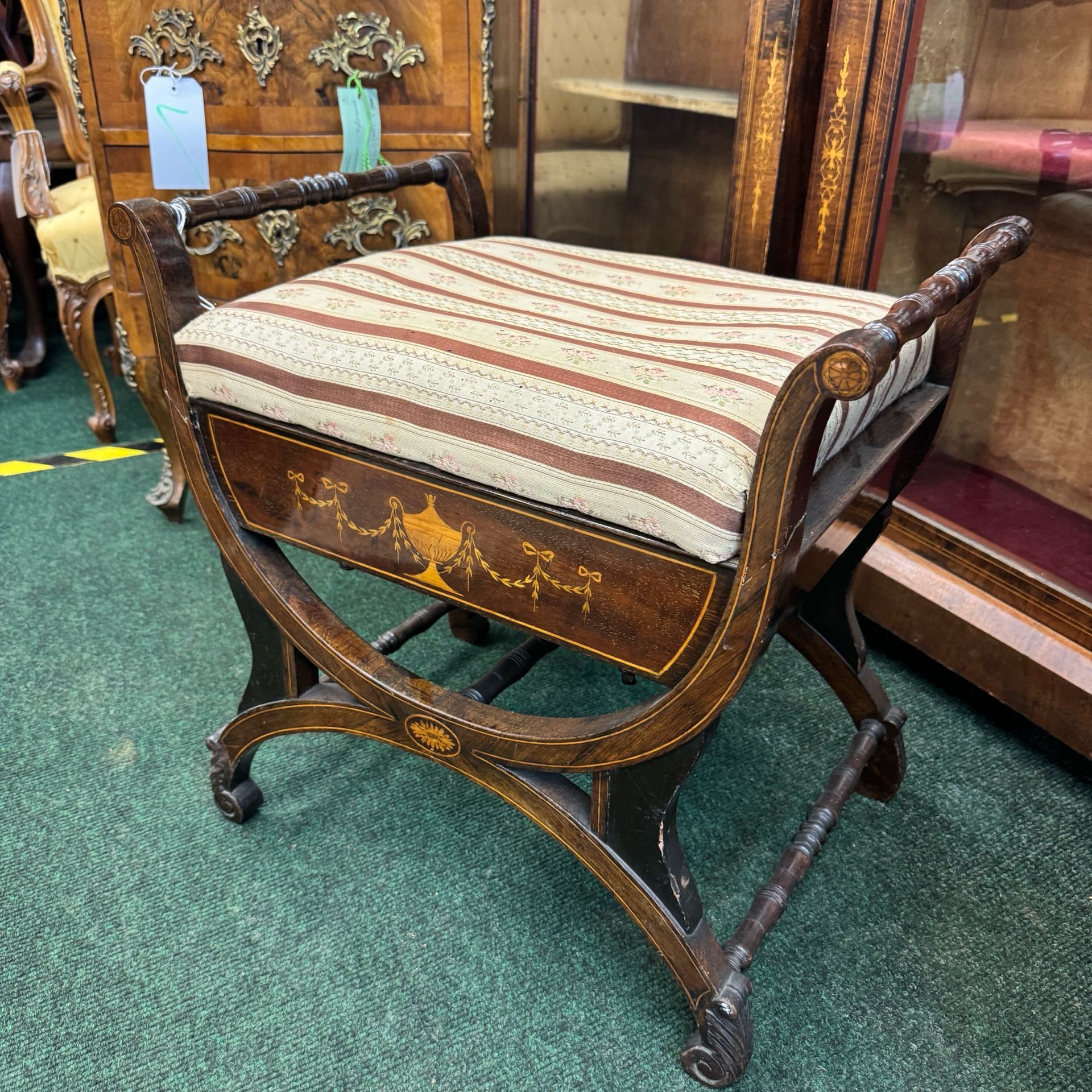 アンティーク品