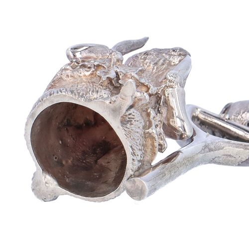 イギリス - シルバー 銀製 重厚感 あるシルバー ピーターラビット  