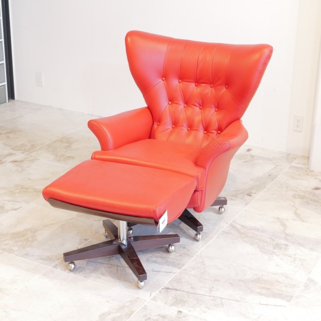 G Plan Vintage シックスティートゥー スゥイブルチェア オットマン付 回転式ラウンジチェア レッドレザー 英国デザイン キャスター付 1962年復刻モデル