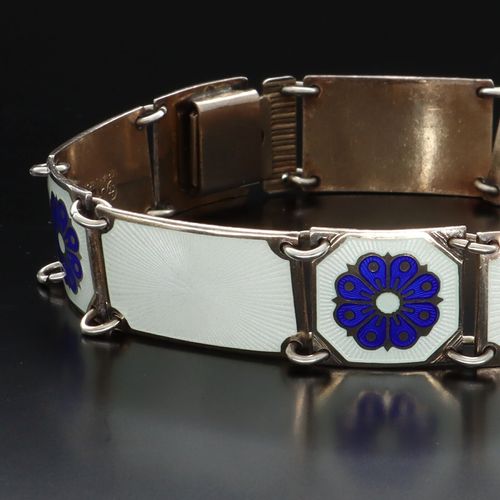 アンティーク品