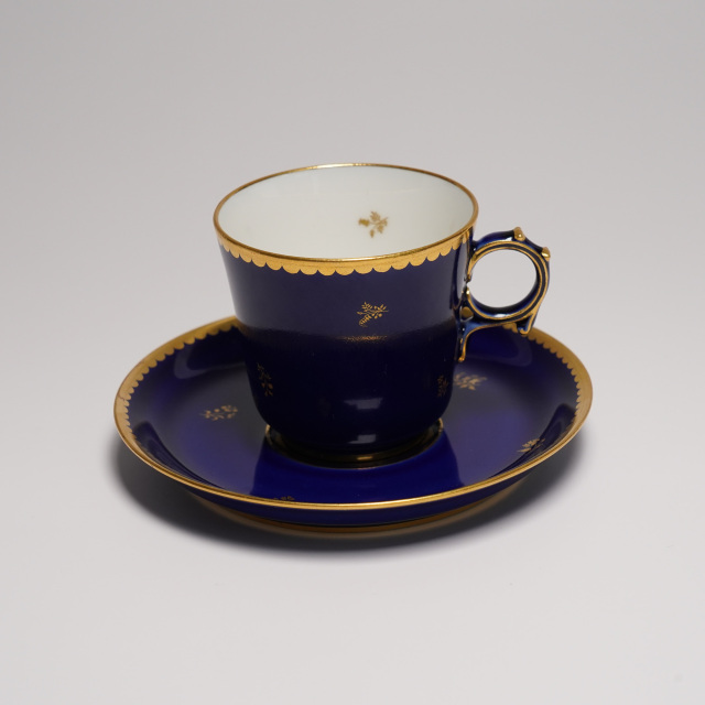 セーブル蓋物 Y720 セーブル ヴィンテージ フランス製 希少 水仙図蓋物