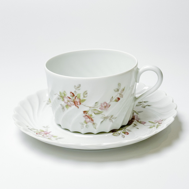 フランス ビンテージ 磁器 Limoges リモージュ ティーカップ&ソーサー  