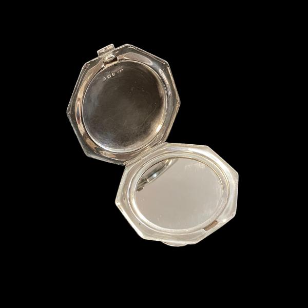 アンティーク品