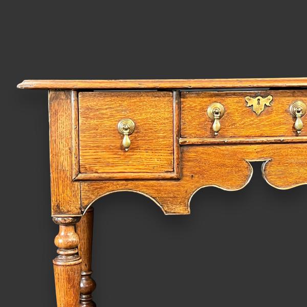 イギリス 1840年代 オーク   ヴィクトリアン オーク ローボーイ EC-17775