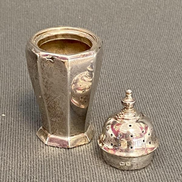 アンティーク品