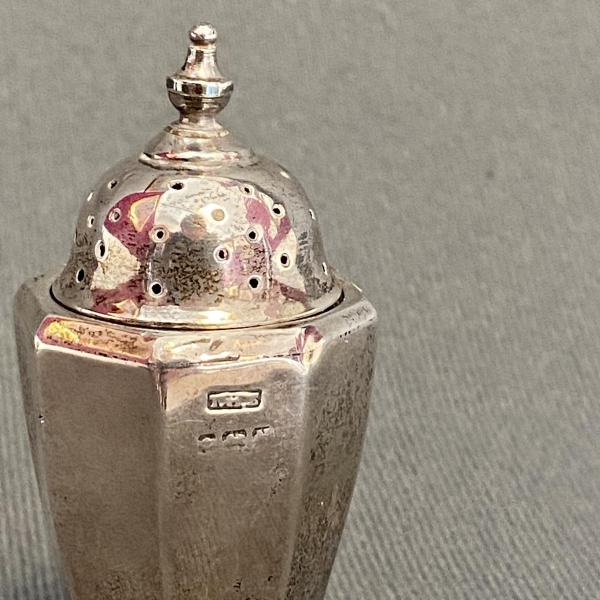 アンティーク品