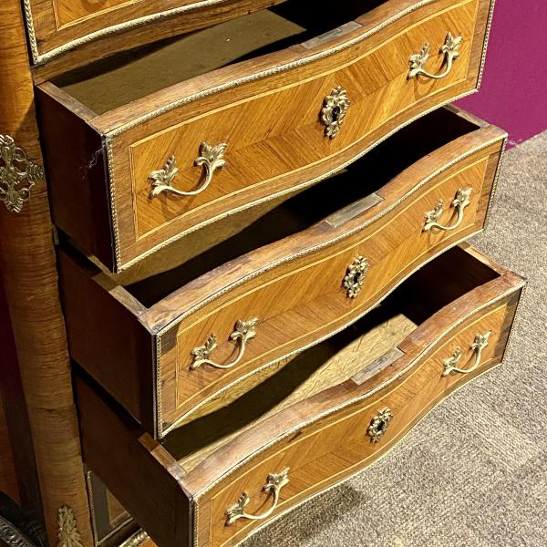 アンティーク品