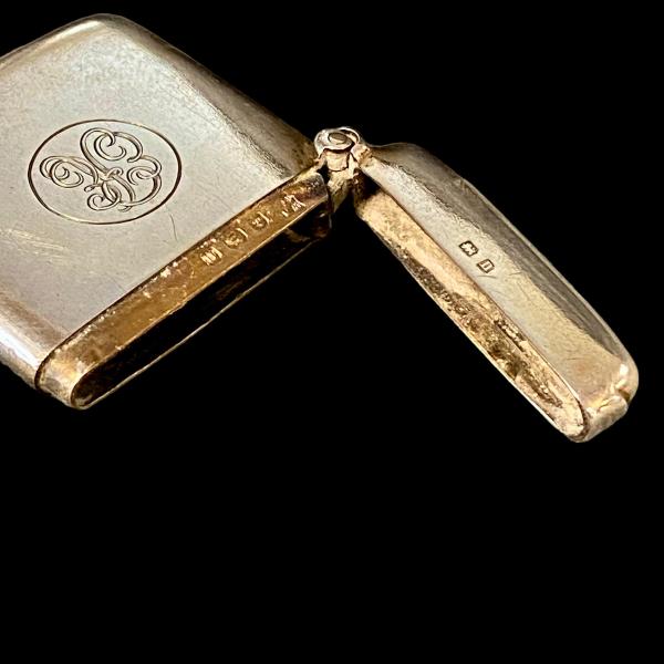 アンティーク品