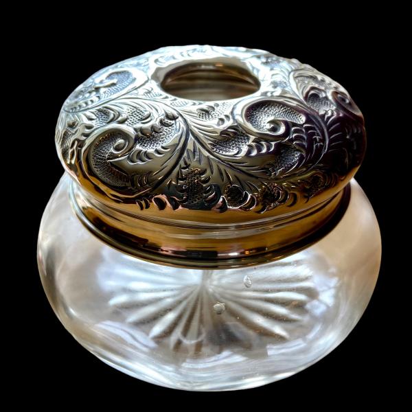 アンティーク品