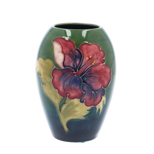 Moorcroft ムーアクラフト　花瓶 MOORCROFT ムーアクラフト 「パンダ花瓶」を販売しております