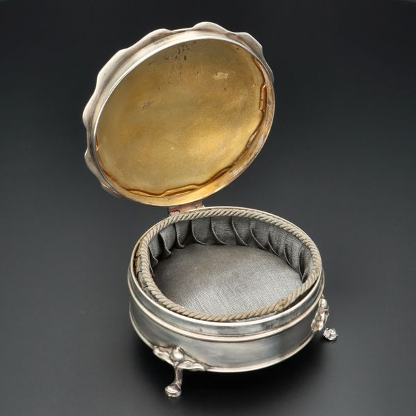 アンティーク品