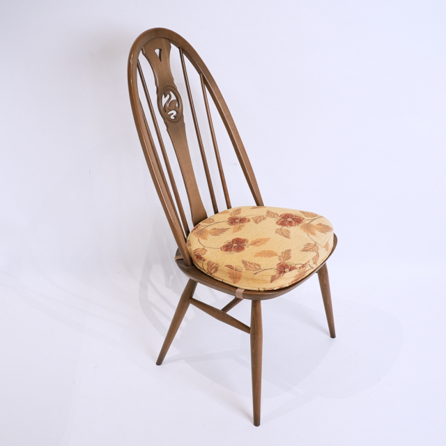 ERCOL / アーコール｜ スワンバック　チェア｜エルム材　1960年代 ERCOL / アーコール｜ スワンバック チェア｜エルム材 1960年代