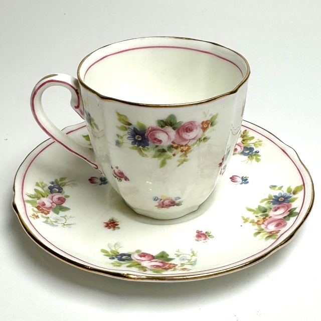 イギリス ビンテージ 磁器 Royal Doulton ロイヤル ドルトン カップ 