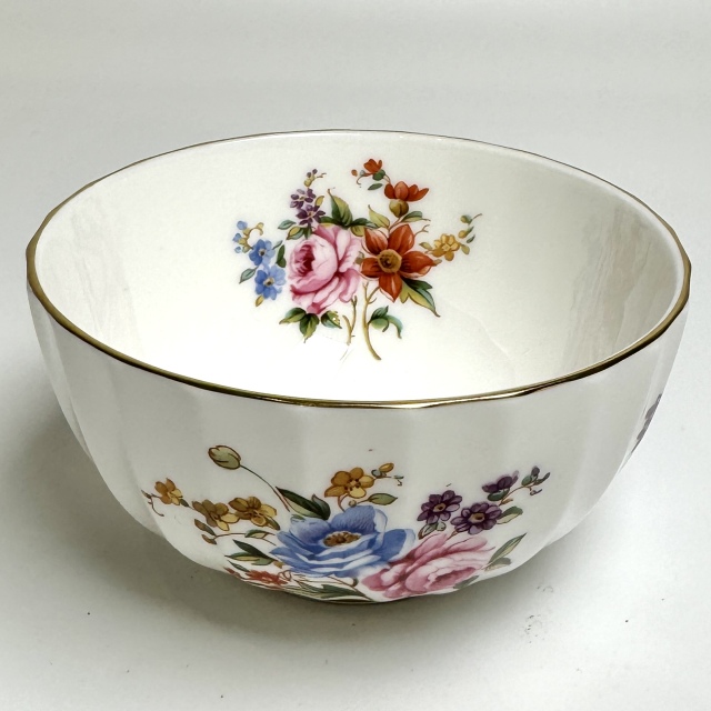 ROYAL WORCESTER やさ ミレニアム記念プレート ホビー グッズ