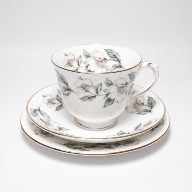 イギリス ビンテージ 陶磁器 Crown Stafford shire クラウン