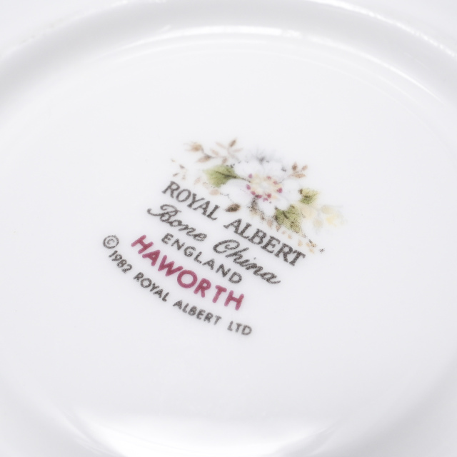 イギリス ビンテージ 陶磁器 ROYAL ALBERT ロイヤルアルバート カップ&ソーサー EC-G300214127