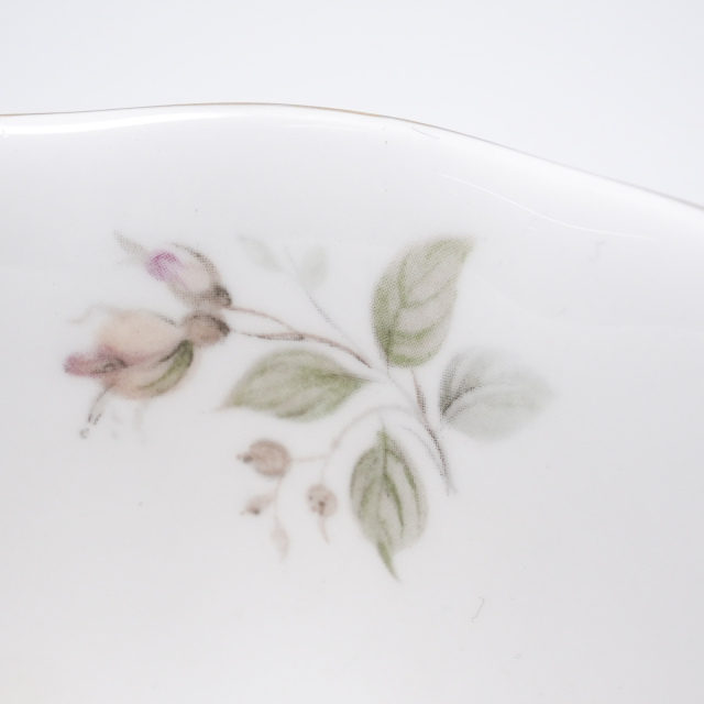 イギリス ビンテージ 陶磁器 ROYAL ALBERT ロイヤルアルバート カップ&ソーサー EC-G300214127