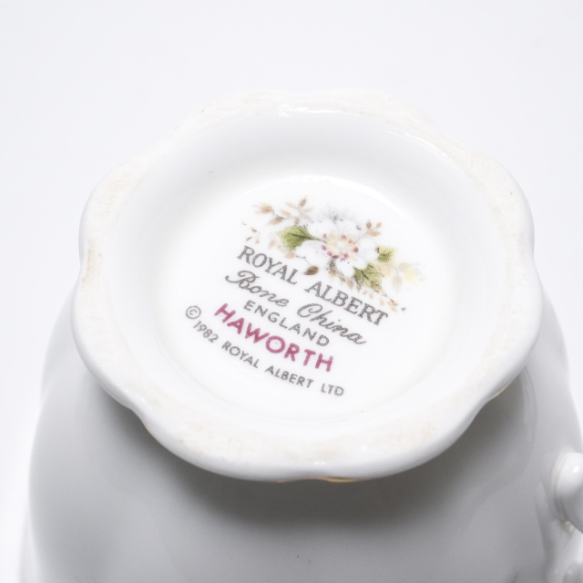 イギリス ビンテージ 陶磁器 ROYAL ALBERT ロイヤルアルバート カップ&ソーサー EC-G300214127