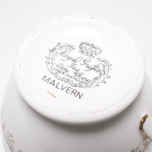 イギリス ビンテージ 陶磁器 Royal Grafton ロイヤル グラフトン カップ&ソーサー EC-G300232165-7