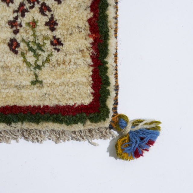 イラン 新品 ウール100% ギャッベ（座布団サイズ） ECCNG0065